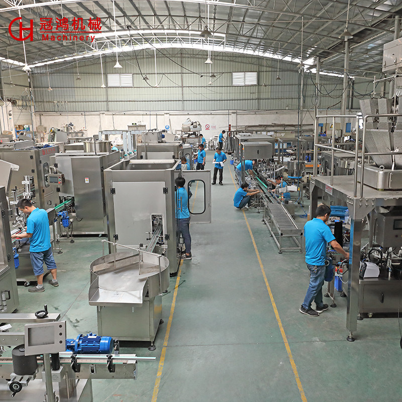 Μηχανή αυτοματοποιημένης κλειδώσεως και κάλυψης για γυάλινα μπουκάλια/βάζα ηλεκτρικού τύπου